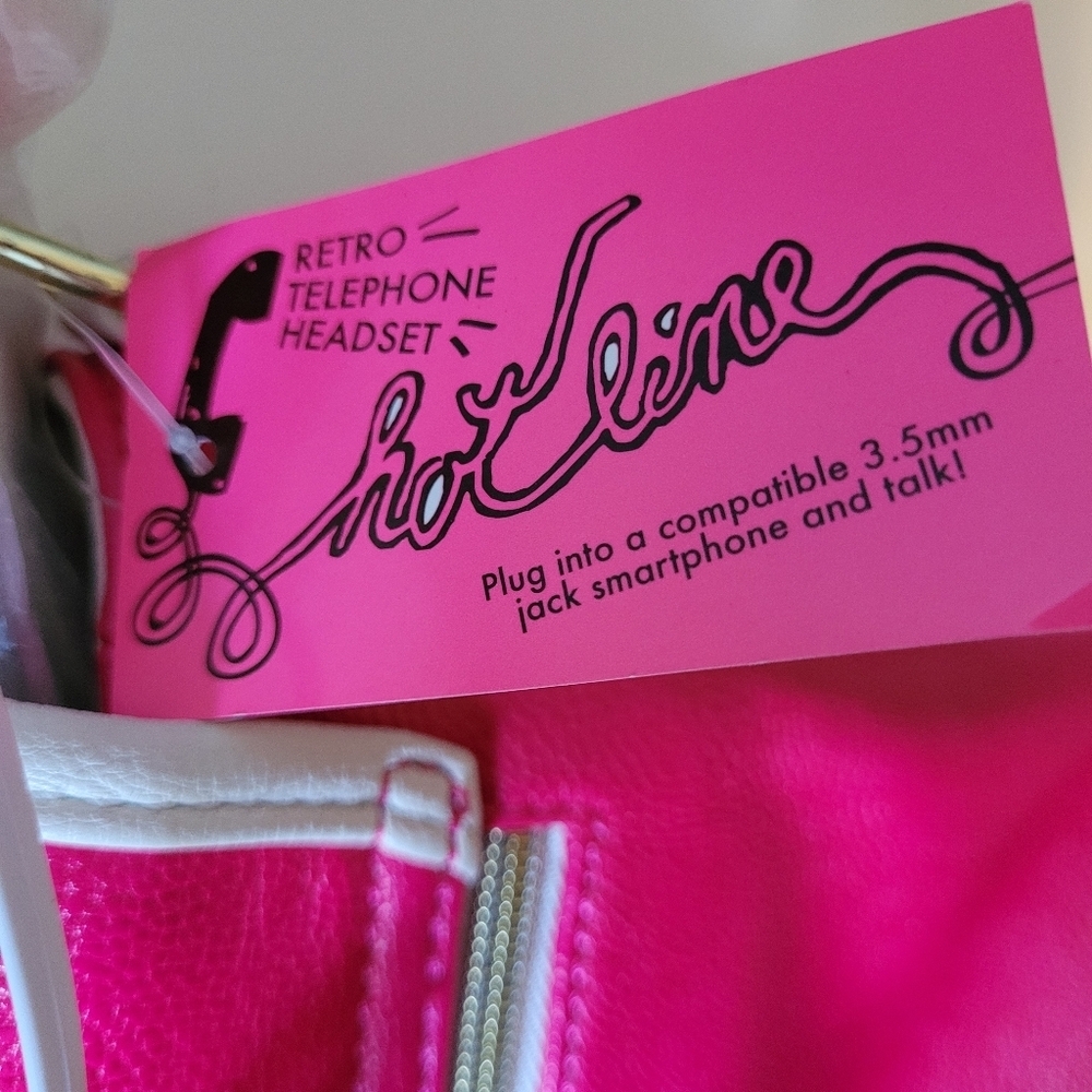 Betsey Johnson Betsey's Hotline Phone Purse, BNWT - Picture 10 of 11